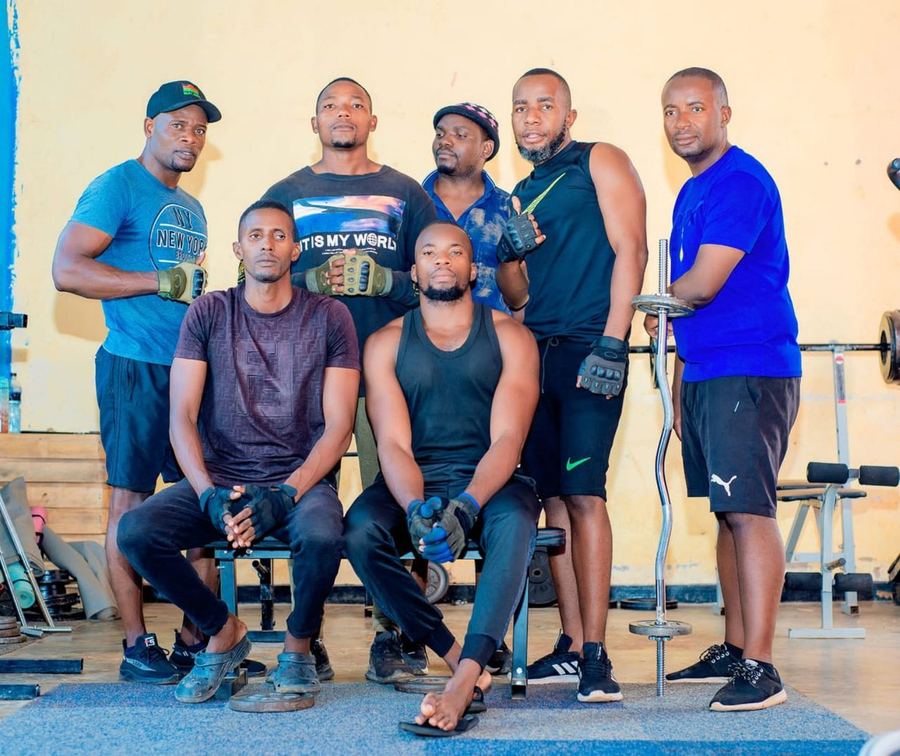 VMC Xtreme members together in the gym